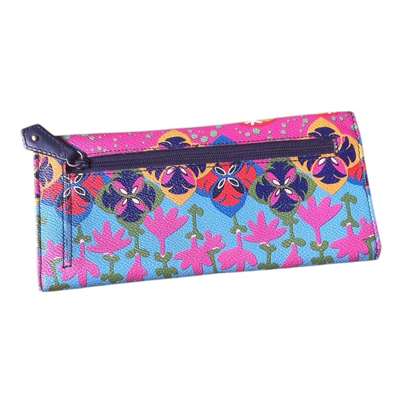 Vera Bradley Colorful Leather Wallet with Tribal Pattern - Picture 2 of 6